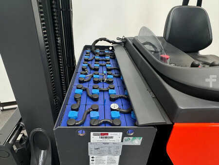 Chariots à mât rétractable 2016  Linde R 16 HD-01 (13)