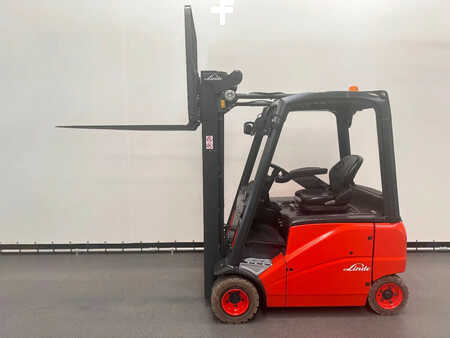Chariots électriques à 4 roues 2007  Linde 386 E 20 PH-01 (15)