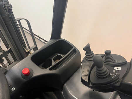 Elektro 4 Rad 2008  Linde 386 E 20 PH-01 (12)