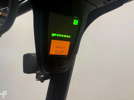 Chariots électriques à 4 roues 2008  Linde 386 E 20 PH-01 (12)