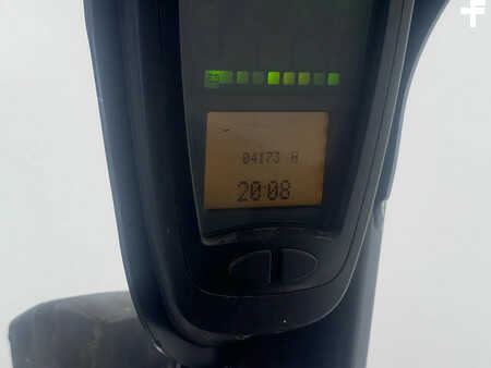 Chariots électriques à 4 roues 2007  Linde 386 E 20 PH-01 (10)