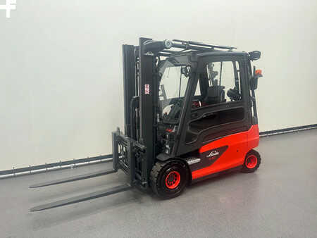 4-wiel elektrische heftrucks 2020  Linde 378 E 30 L-01 inclusief nieuwe tractie batterij (1)