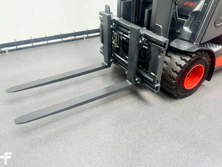 Chariots électriques à 4 roues 2017  Linde 387 E 30 L-01 inclusief nieuwe tractie batterij (7)