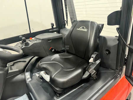 Chariots électriques à 4 roues 2025  Linde 1252 E 25 L-01 (10)