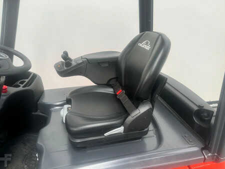 Chariots électriques à 4 roues 2025  Linde 386 E 20 PH-02 (10)