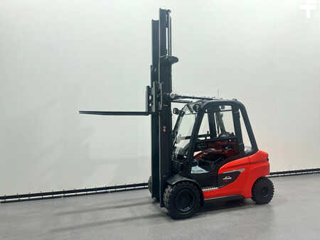 Dízel targoncák 2025  Linde 1202 H 35 D-01 (14)