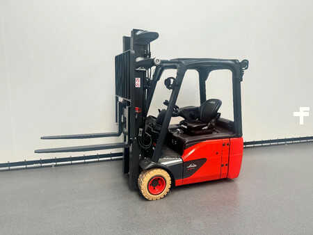 Elektro 4 Rad 2025  Linde 386 E 18 - 02 (2)