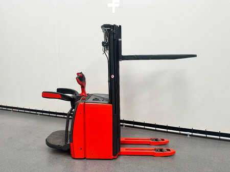 Gerbeurs à conducteur porté debout 2020  Linde L 14 AP (8)