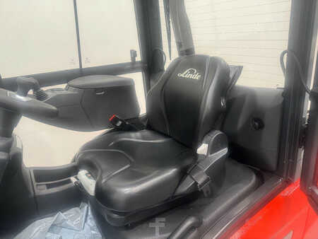 Dízel targoncák 2025  Linde 1202 H 35 D-01 (12)