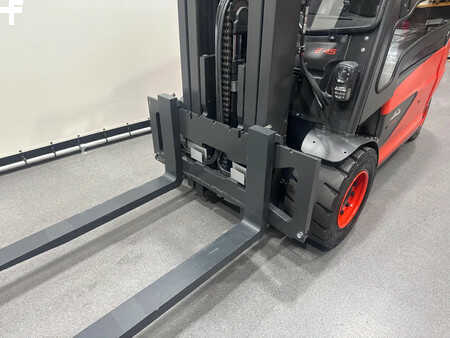 Elektro čtyřkolový VZV 2018  Linde 388 E 45 L-01/600 container uitvoering (9)