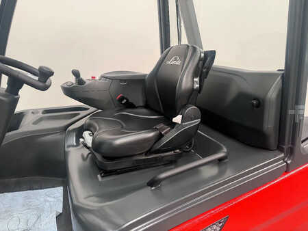 Chariots électriques à 4 roues 2025  Linde 1254 E 50 HL-01/600 (8)