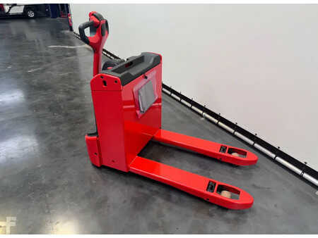 Transpalettes éléctriques 2025  Linde T 16 1000x680 mm (5)