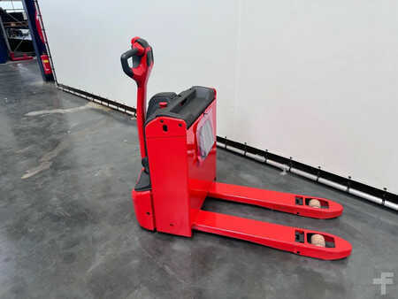 Transpalettes éléctriques 2025  Linde T 16 1000x560 mm (6)