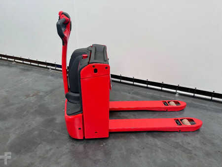 Transpalettes éléctriques 2025  Linde T 16 1150x560 mm (1)