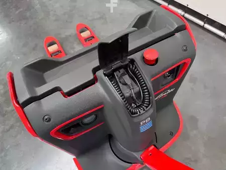Låglyftare El 2025  Linde T 16 1150x560 mm (8)