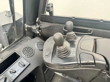 Carrelli elevatori diesel 2019  Linde 392 H 25 D-02 (11)