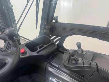 Elektromos 4 kerekű 2016  Linde E 25 L-01 inclusief nieuwe accu (16)