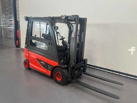 Elektromos 4 kerekű 2016  Linde E 25 L-01 inclusief nieuwe accu (18)