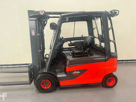 Elektromos 4 kerekű 2016  Linde E 25 L-01 inclusief nieuwe accu (3)