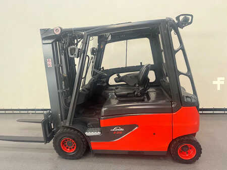 Elektromos 4 kerekű 2016  Linde E 25 L-01 inclusief nieuwe accu (4)