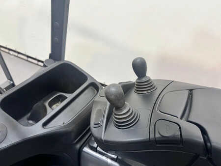 Sähkö - 4 pyör 2014  Linde E 25 L-01 inclusief nieuwe accu (10)