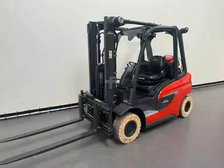 Chariots élévateurs GPL 2020  Linde 1202 H 25 T-01 (1)