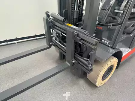 Chariots élévateurs GPL 2020  Linde 1202 H 25 T-01 (13)
