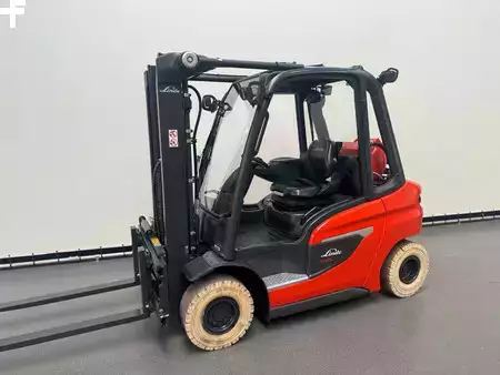Chariots élévateurs GPL 2020  Linde 1202 H 25 T-01 (2)