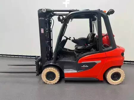 Chariots élévateurs GPL 2020  Linde 1202 H 25 T-01 (3)
