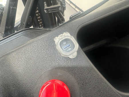 Sähkö - 4 pyör 2024  Linde 386 E 16 PH-02 (14)