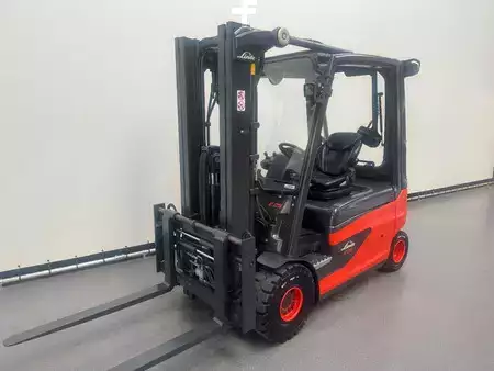 Chariots électriques à 4 roues 2015  Linde 387 E 25 L-01. Inclusief nieuwe accu (13)