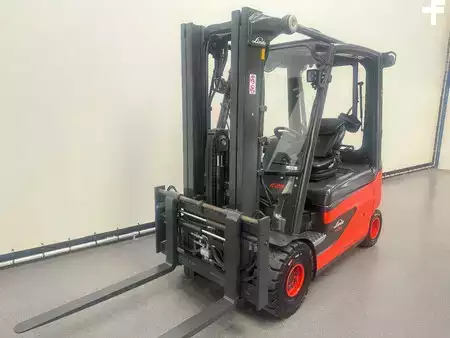 Chariots électriques à 4 roues 2015  Linde 387 E 25 L-01. Inclusief nieuwe accu (3)