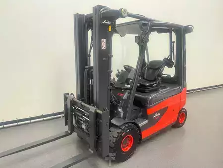 Chariots électriques à 4 roues 2015  Linde 387 E 25 L-01. Inclusief nieuwe accu (6)