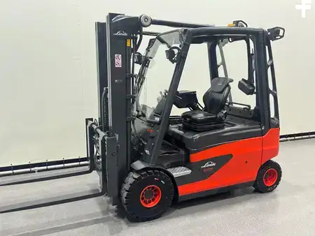 Chariots électriques à 4 roues 2015  Linde 387 E 25 L-01. Inclusief nieuwe accu (1)