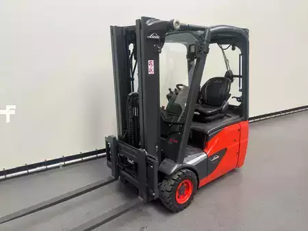 Chariots électriques à 4 roues 2020  Linde 386 E 14-02 (2)