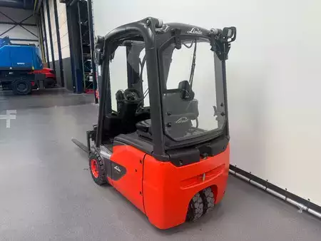 Chariots électriques à 4 roues 2020  Linde 386 E 14-02 (6)
