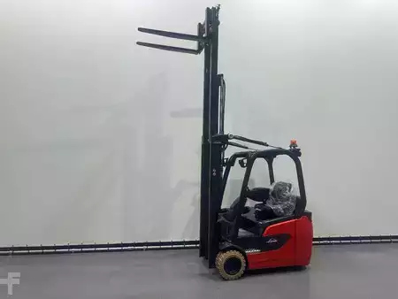 Chariots électriques à 4 roues 2026  Linde 1251 E 18-01 (15)