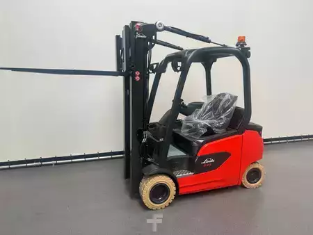 Chariots électriques à 4 roues 2026  Linde 1251 E 20 PL-01 (14)