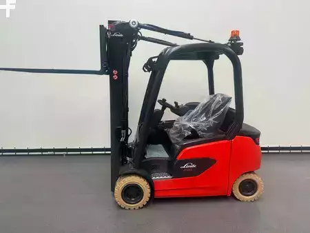 Chariots électriques à 4 roues 2026  Linde 1251 E 20 PL-01 (17)