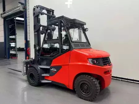 Elektryczne 4-kołowe 2026  Linde 1279 E 80 - 01/900 (3)