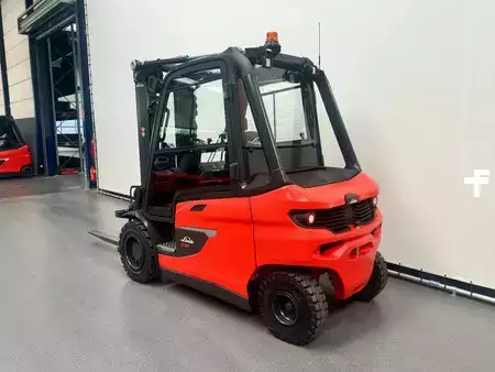 Chariots électriques à 4 roues 2026  Linde 1254 E 50 HL-01/600 (5)