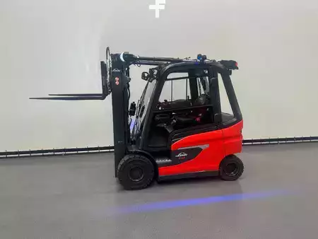 Chariots électriques à 4 roues 2024  Linde E 25-01 DEMO / AIRCO (14)