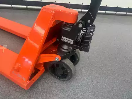 Transpalettes manuels 2026  BT LHM 230 QUICK LIFT 1150x520 mm (8)
