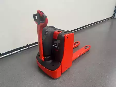 Transpalettes électriques 2021  Linde T 20 (2)
