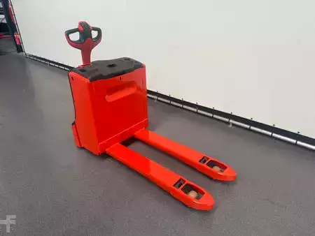 Transpalettes électriques 2021  Linde T 20 (4)