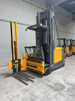 Schmalgangstapler 2016  Jungheinrich EKX516k (1)