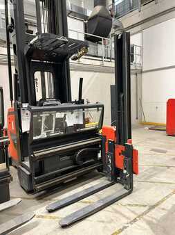 Schmalgangstapler 2022  Linde K (4)