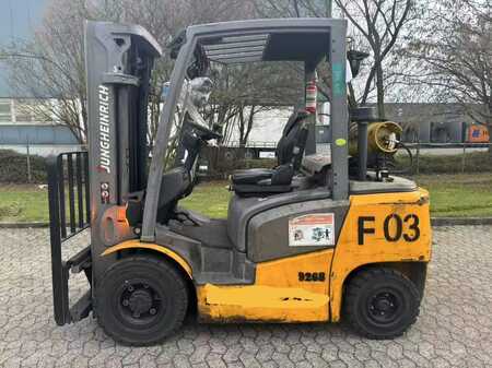 Gas truck 2017  Jungheinrich TFG 425 (2)