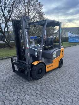 Gas truck 2016  Jungheinrich TFG 425 (1)