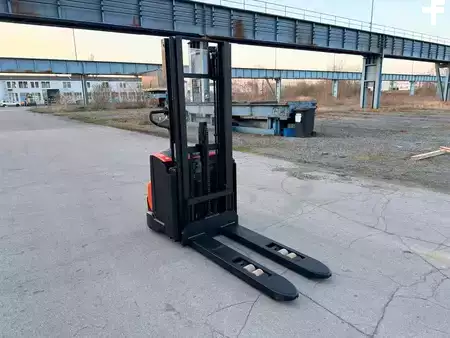 Pallestabler 2015  BT/Toyota SWE140L (7)